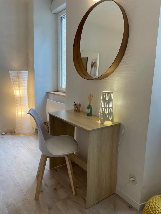 T2 Plein Centre Au 1Er Etage Avec Parking Prive Apartment Millau Exterior photo