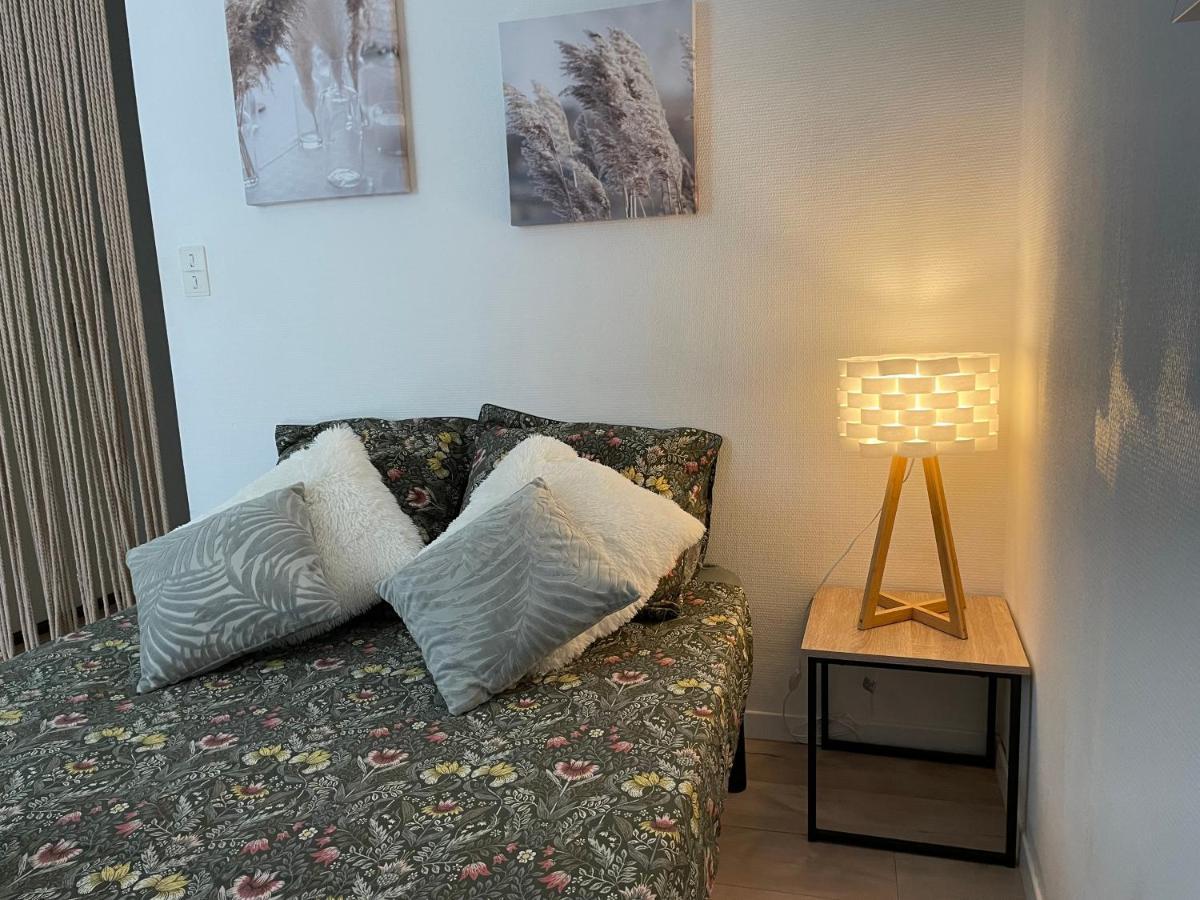 T2 Plein Centre Au 1Er Etage Avec Parking Prive Apartment Millau Exterior photo